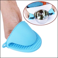 Silicone Pot Holder Heat Resistant, Oven Mitts Glove Cooking Pinch Grips Glove Hand Clip Convenient Pot Holder Kitchen Pot Holder Utensil Tool (Multicolor) – Set of-2 